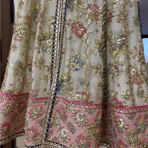 Pakistani Formal Dress/ Designer Sania Maskatiya - Picture 8 of 12